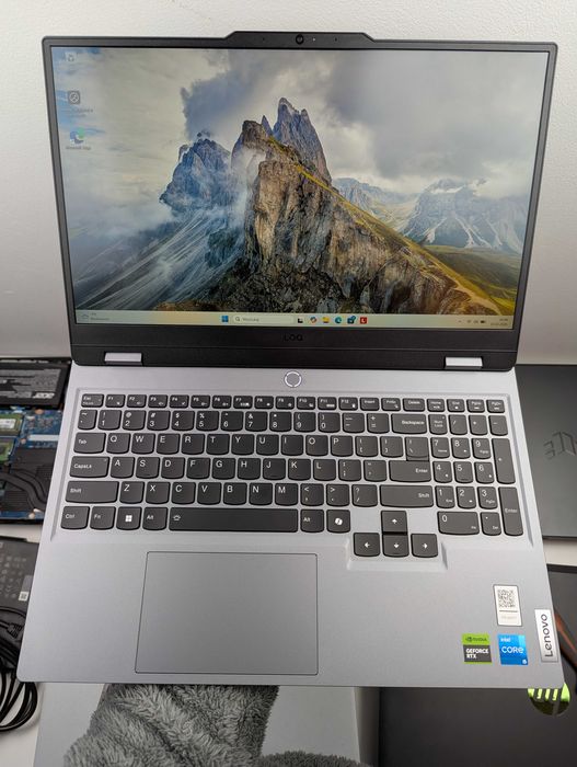 LAPTOP GAMINGOWY Lenovo LOQ RTX 3050 i5-12450HX 144hz