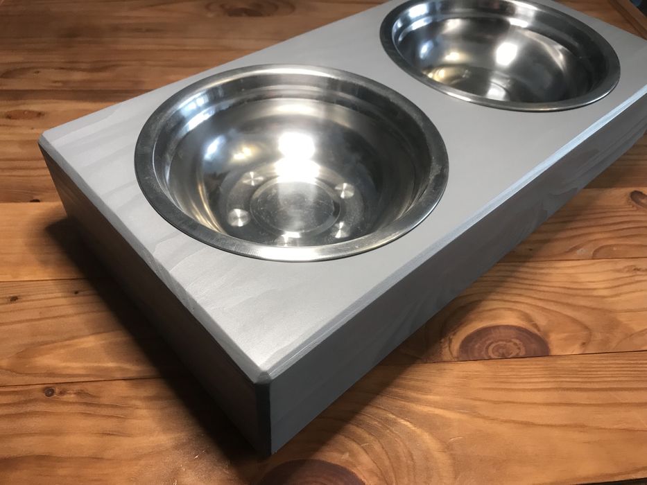 Підставка для годування собак чи котів