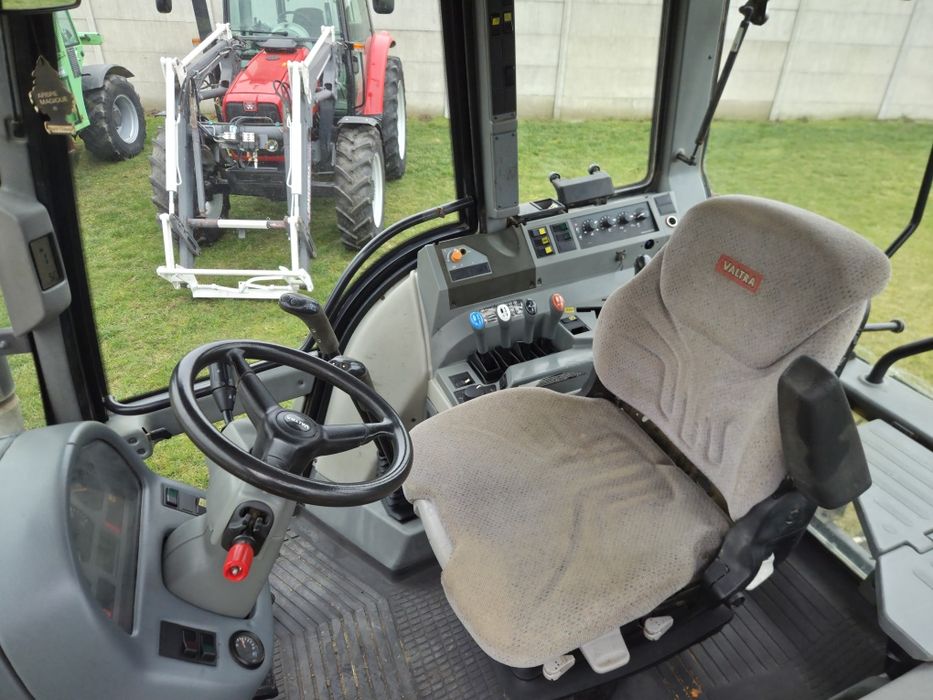 Valtra T120,2005 rok,sprężarka