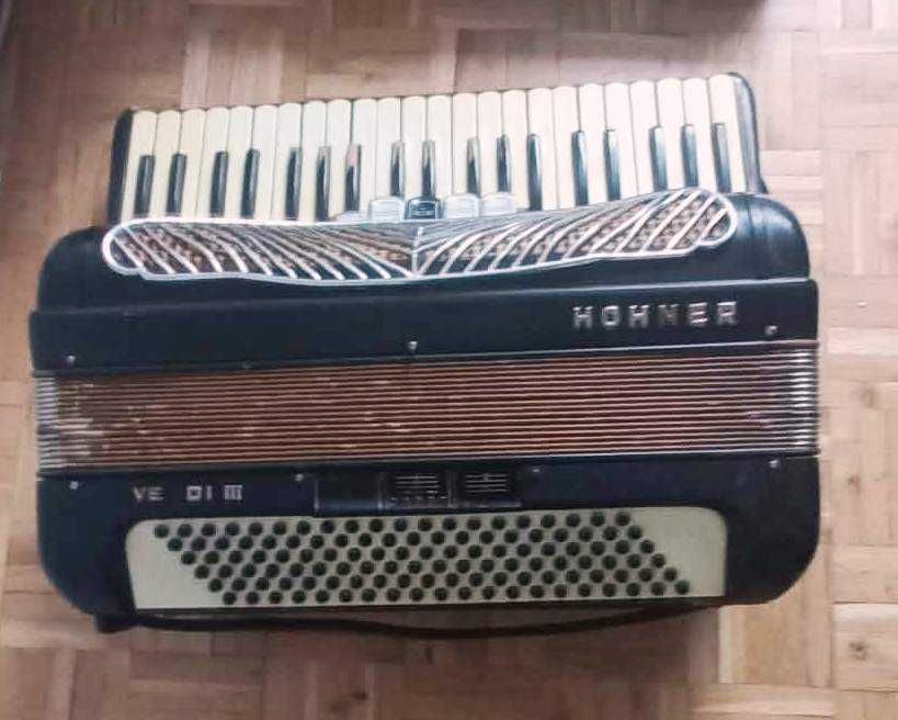 Akordeon Hohner 120 basowy