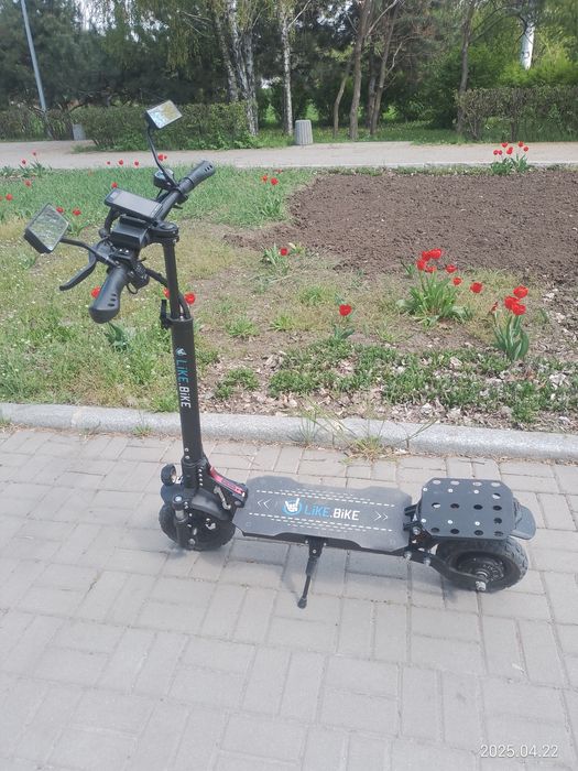 Продам электросамокат