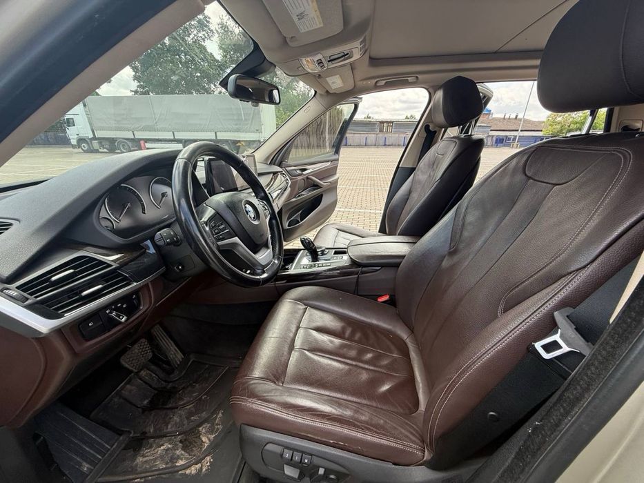 Свіжо пригнана друга машина в сімї BMW X5