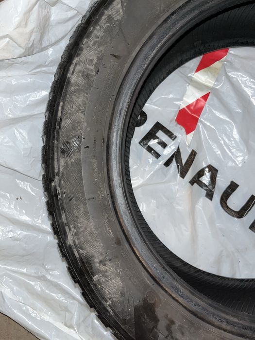 Opona zimowa HANKOOK 205/55R16.