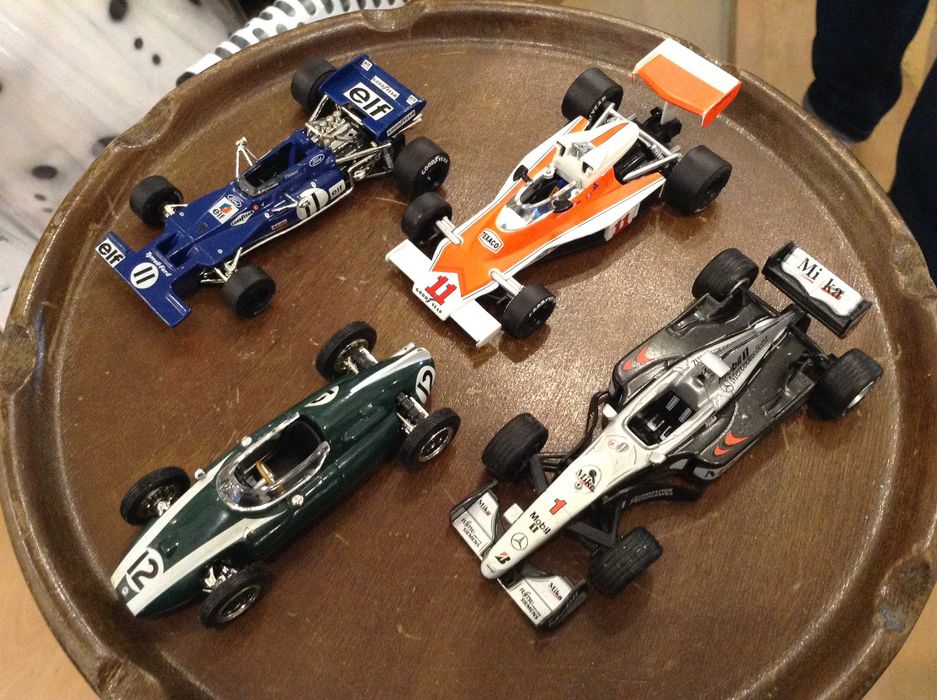 Carros Formula 1 - 1: 43 RBA Tyrell - Ferrari -Lotus- Alfa Romeo - IXO