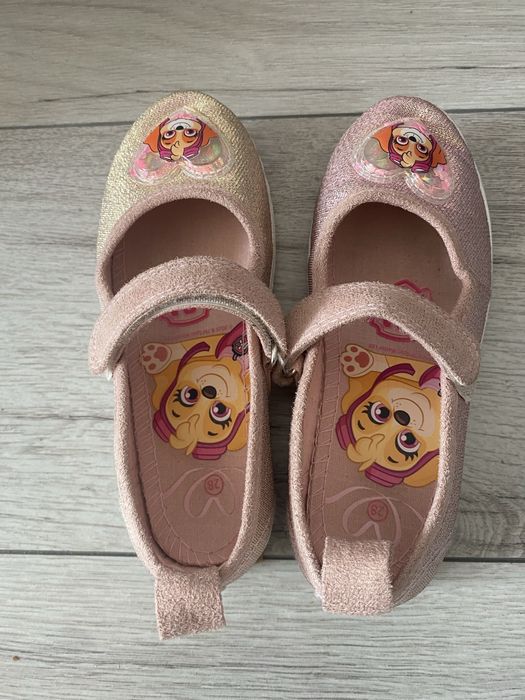 Kapcie do przedszkola 28 wkładka 18 cm