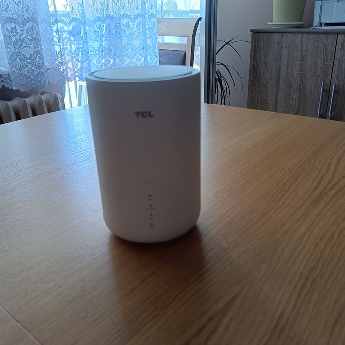 Router wifi TCL.