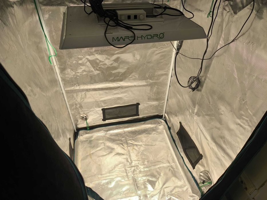 Kit Completo Mars Hydro - Tenda de Cultivo 1mx1mx1.8m + Led 300W + Extrator de ar c/ Filtro de Carbono e Termostato e muito mais