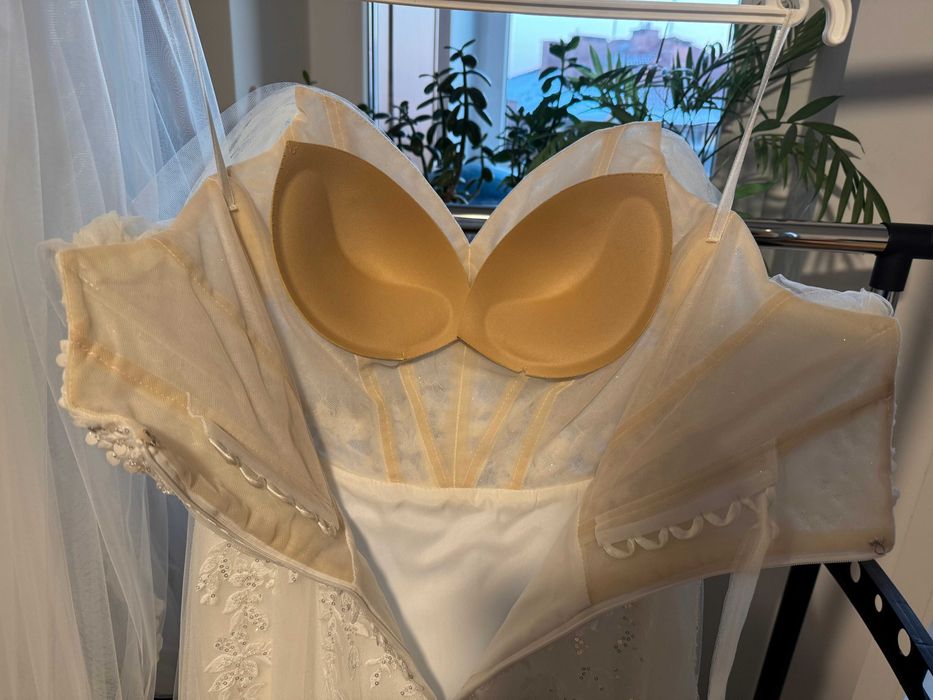 Suknia ślubna z salonu Bella Rossa, roz. 38, M - Kraków