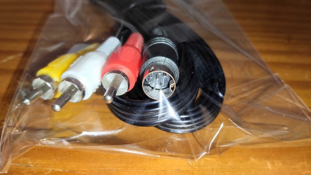 Cabo AV para Sega Mega Drive 2 e 3 - Novo e Lacrado