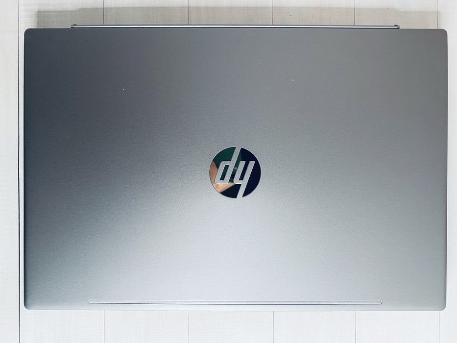 ‼️Hp PAVILION ‼️15cs-1065b  15.6’ FHD IPs Touchscreen i5-8265u  8/256