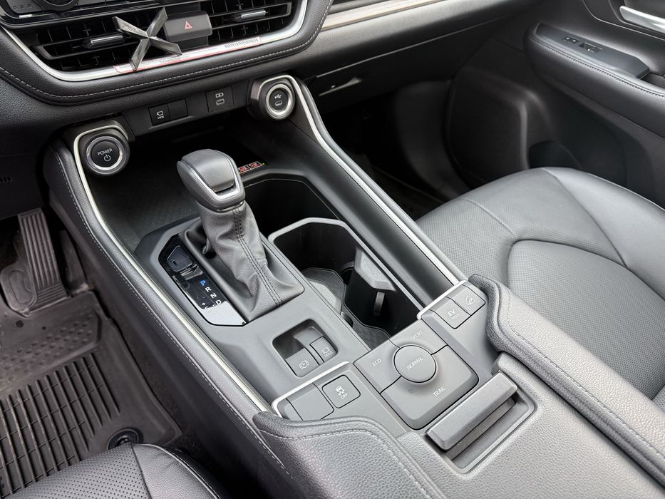 Авто Toyota Grand Highlander Hybrid Limited 2.5 гібрид 2024 рік