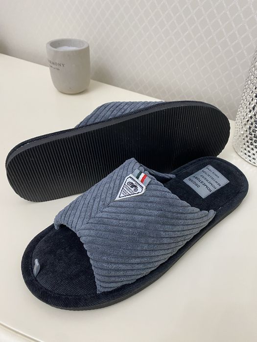 Чоловічі тапочки з відкритими пальцями Home Story,сині та сірі.