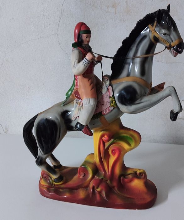 Peça decorativa antiga