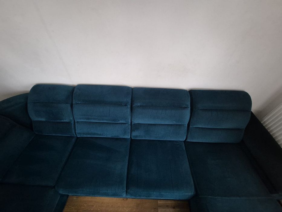Piekna rozkładana sofa kanapa kolor morski (niebieska zielona)