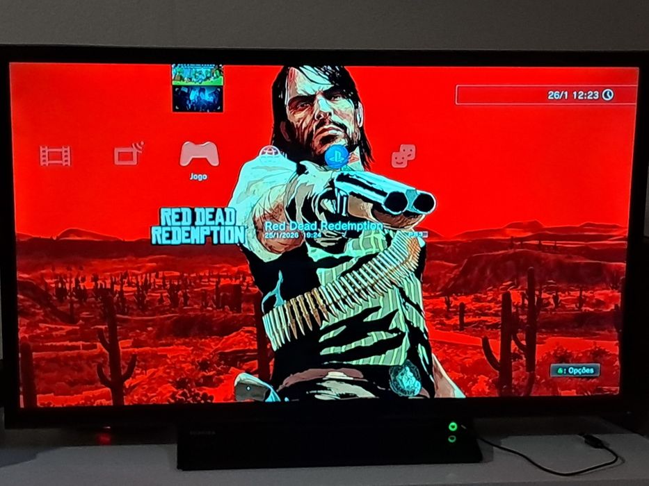 PS3 Fat lacrada com 31 dias de uso