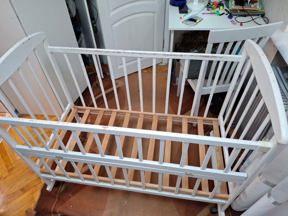 Продам дитяче ліжко з матрацем