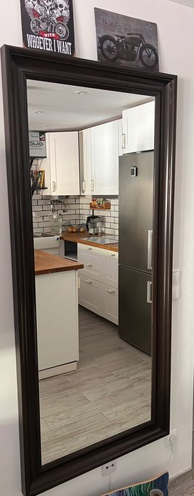 Dois Espelhos Grandes – Redondo 80 cm + IKEA 75 × 165 cm