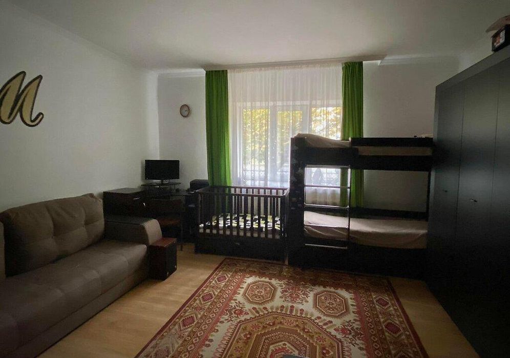 Будинок в Ужгороді, газове опалення, 15 сотин