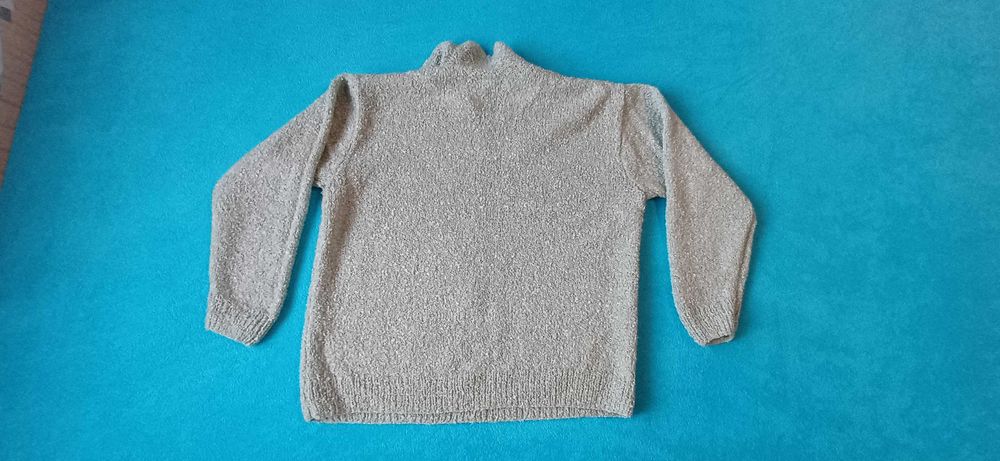 Sweter damski zielony jasny robiony na drutach