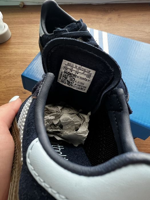 Дитячі кросівки адідас нові!