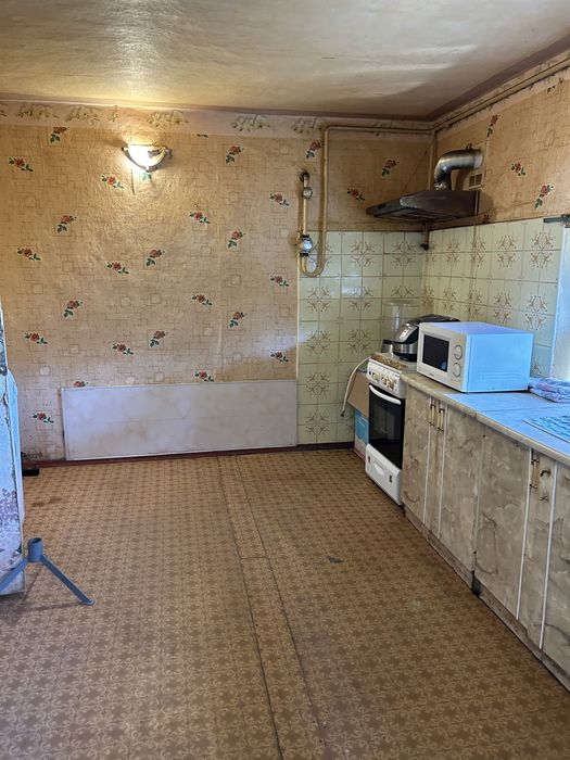 Продам будинок + землі 10 соток