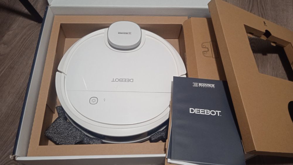 Продам робот пилосос Ecovacs для сухого та вологого прибирання