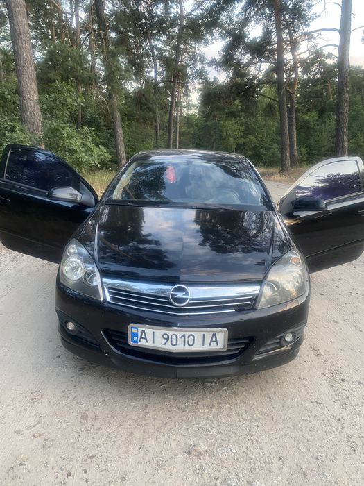 Продам авто opel astra H купе