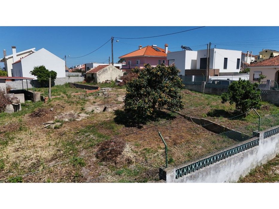 Moradia T3 de Luxo com Piscina e Garagem para Venda na Charneca da ...