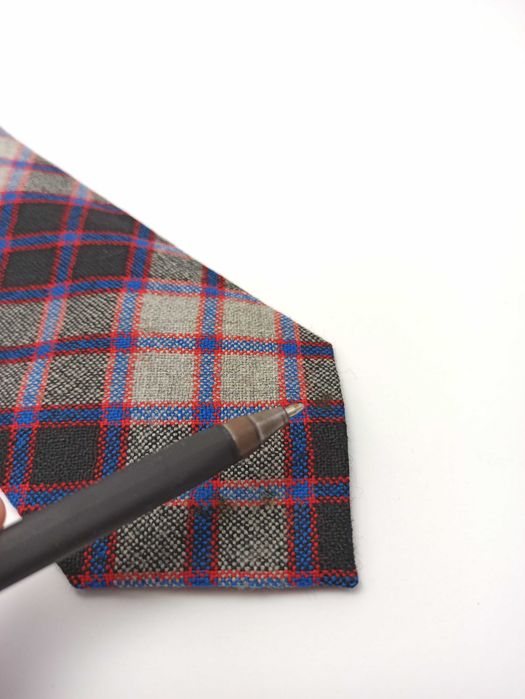 Szkocki wełniany szary krawat w szkocką kratę tartan AA46
