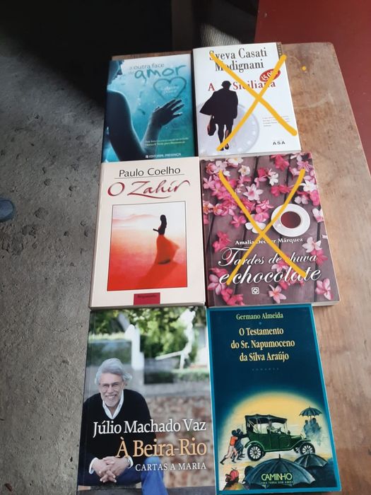 15  livros novos conforme fotos.3€Cada.