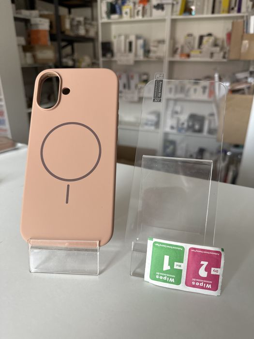 Szkło hartowane i etui silikonowe brązowe MagSafe do iPhone 16 PLUS