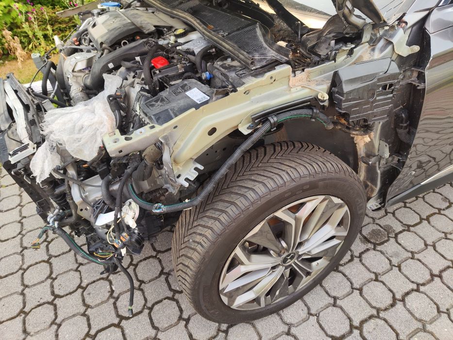 DS4 II 2024r NOWY MODEL HYBRYDA PLUGIN 225koni - 1.6 e-tense PHEV - Przebieg 13280km