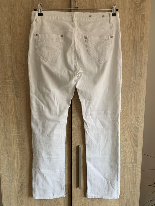 Spodnie białe damskie dżinsy jeansowe proste 42 XL stan idealny