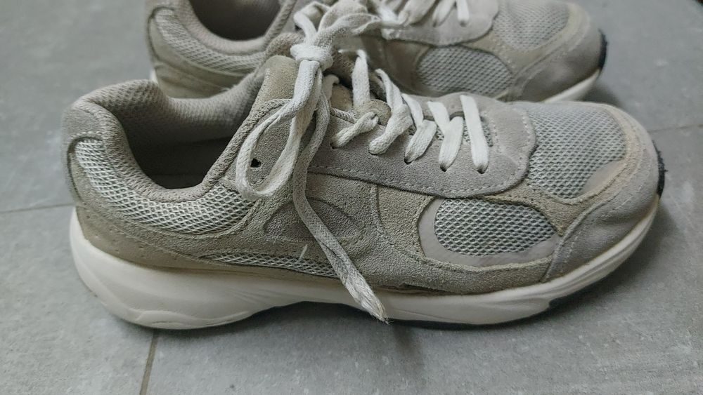 Ténis Zara número 35