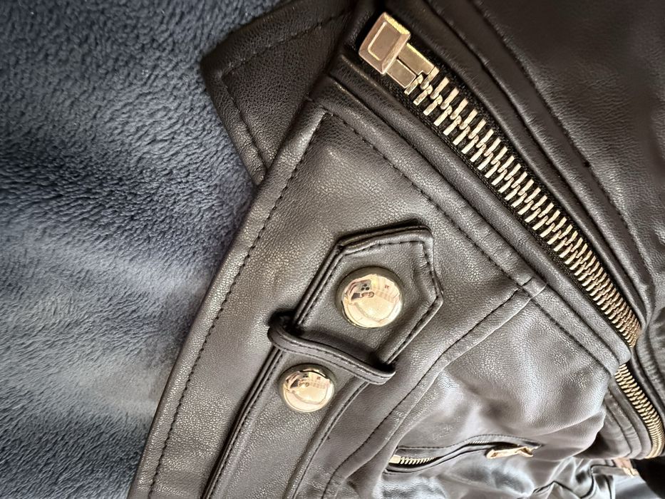 Косуха Guess розмір S