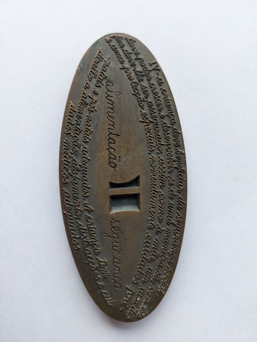 Medalha/Medalhão comemorativo dos Direitos da Criança