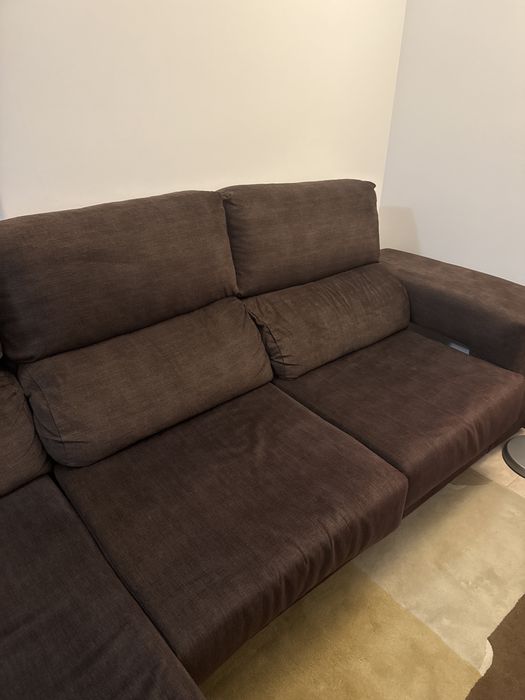 Sofá com Chaise Longue