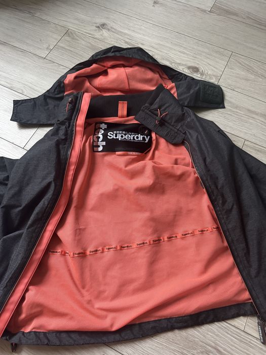 Куртка вітрова технічна superdry жіноча