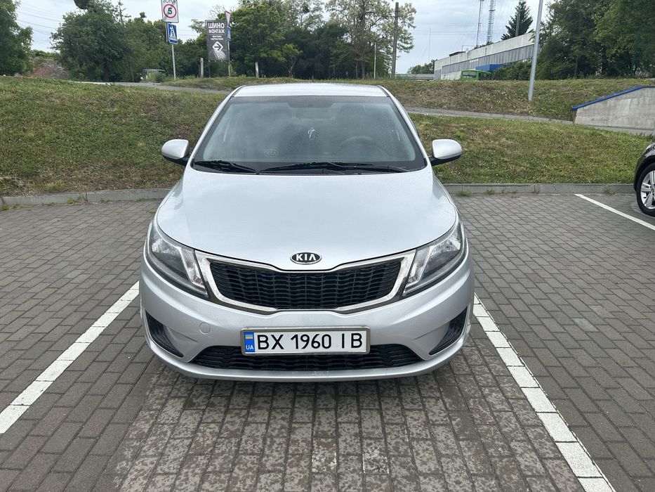 KIA RIO.