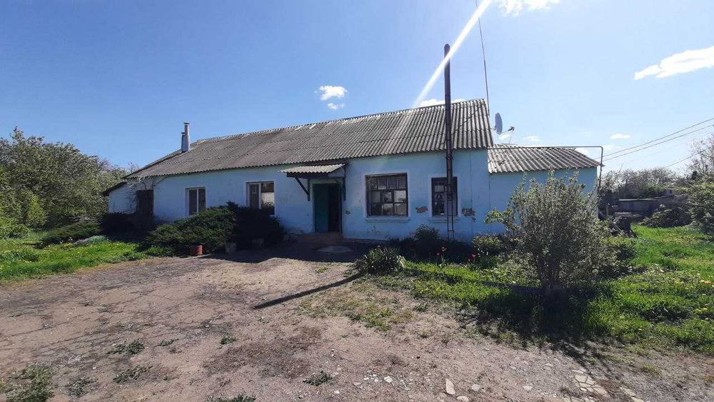 Продаж житлової нерухомісті  в с. Бірки (Зміївська гр.)Чугуїв. р
