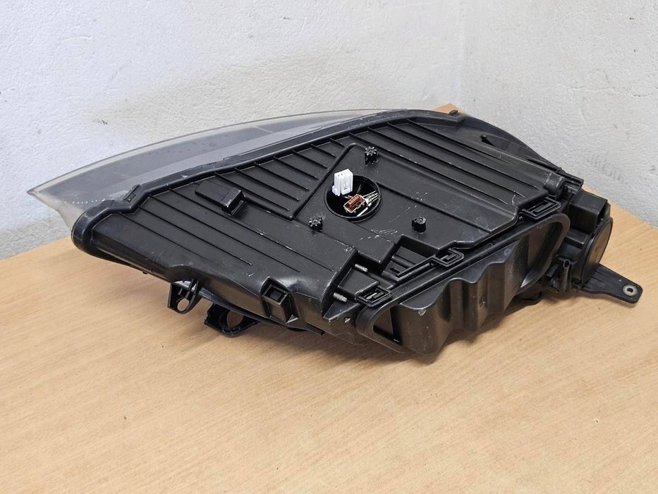 Reflektor lewy xenon Abl volvo V40 2012--2017 anglik 3142.0009