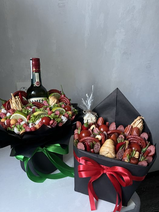 Солодкі подарунки, Букети з ковбаси, Букети чоловічі, мясні букети, Смачні букети Вінниці, букет з раків, букет мужу