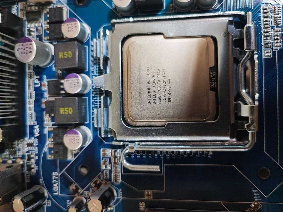 Материнська плата Gigabyte GA-G31M-ES2L +Xeon E5420+4GB DDR