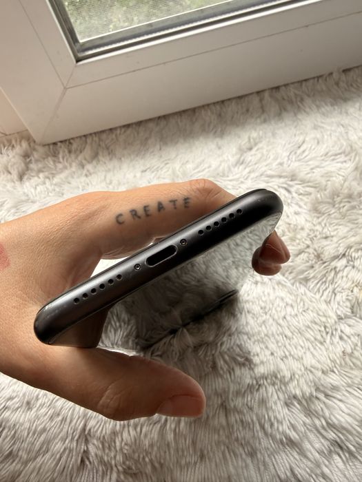 Iphone 11 в ідеальному стані