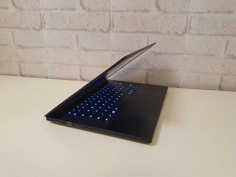 Игровой компактный ноутбук БУ мощный ∎ Razer Blade 14 ∎ Ryzen 9 5900HX ∎ 16GB ∎ SSD-1TB ∎ 165ГЦ ∎ RTX 3060