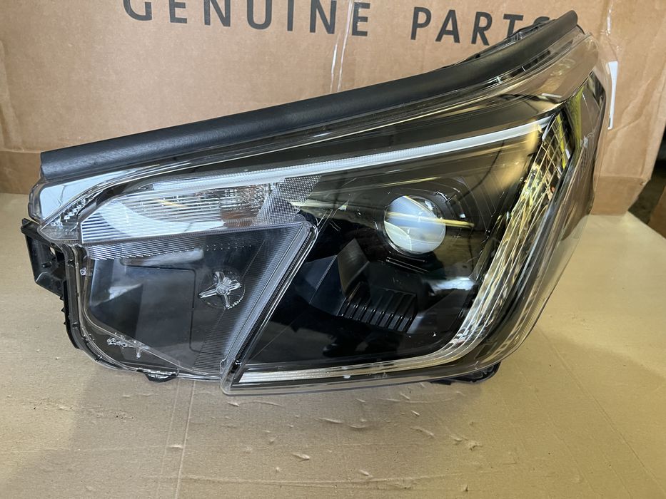Фара ліва Subaru Forester 2023 2024 Wilderness Субару 84001SJ390