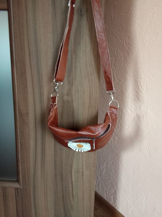 Listonoszka nerka ręcznie szyta jak nowa. Skóra naturalna!