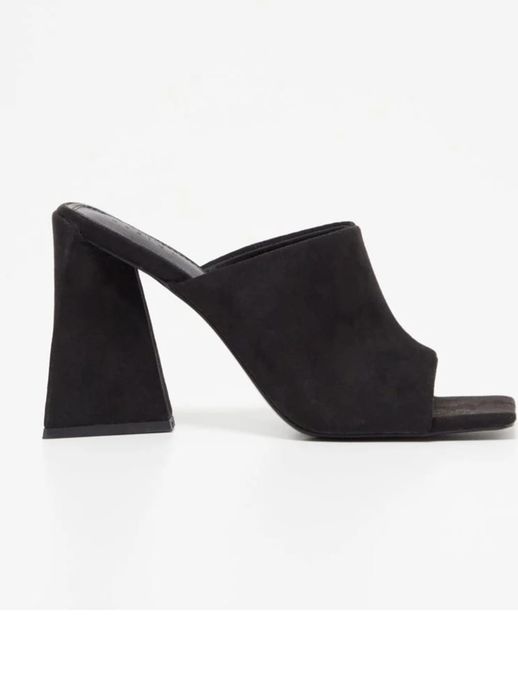 Mules de Salto alto preto, da ASOS DESIGN