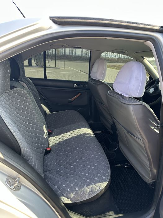 Volkswagen Bora 2000