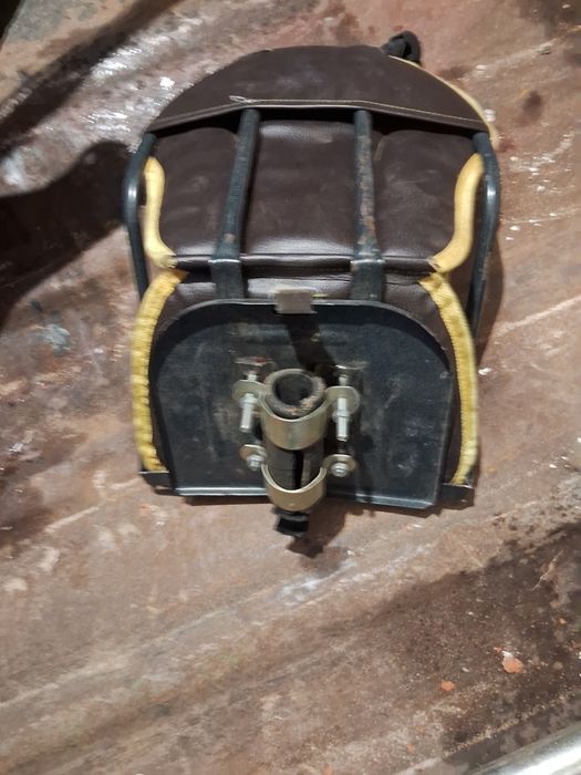 Велосипедні дитяче крісло.